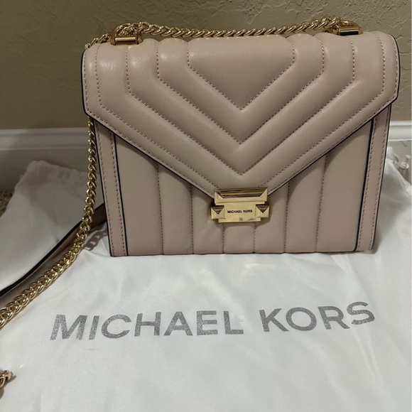 Michael Kors Blush Quilted Crossbody Bag - Picture 1 of 3
